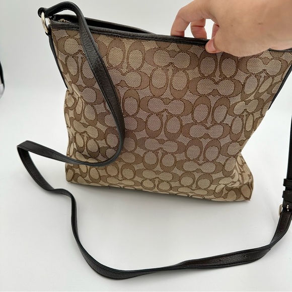 Coach Canvas Large Crossbody - Picture 3 of 8